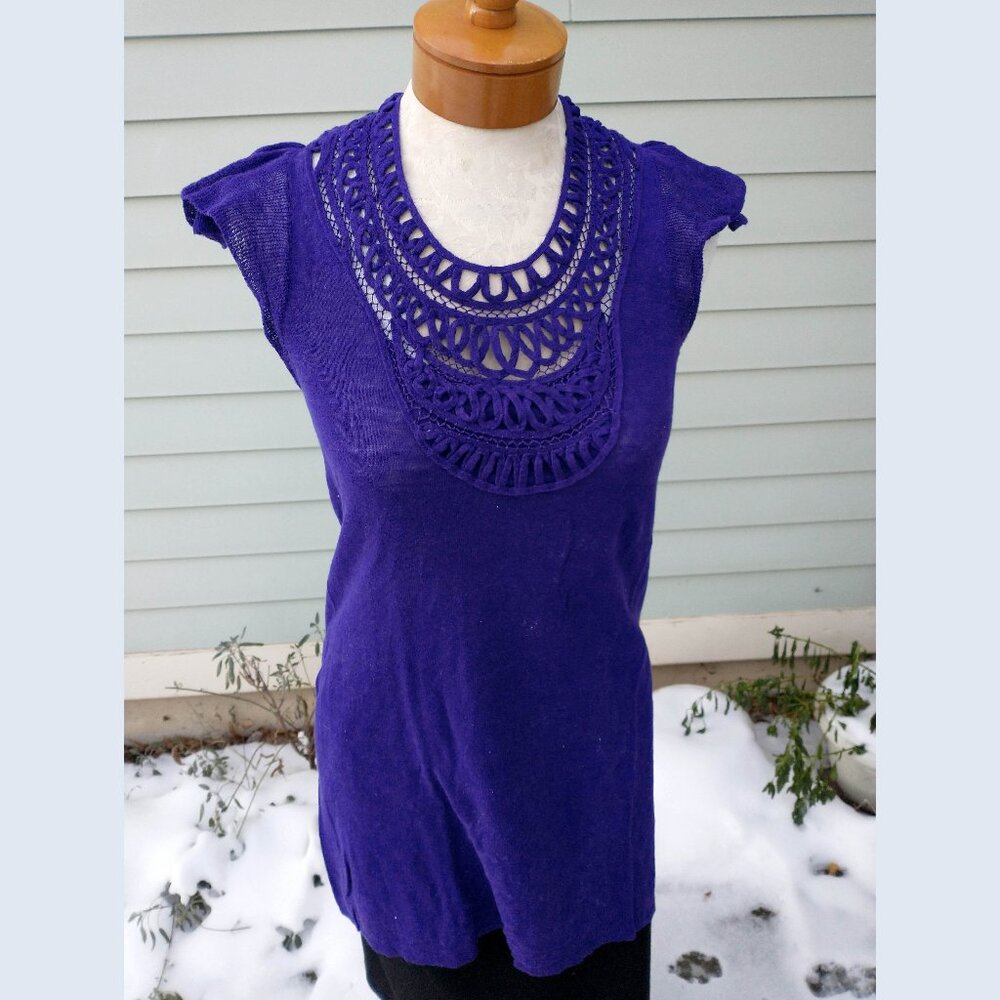Top: 80% linen, crocheted neck. Size small - by BCBG Max Azria